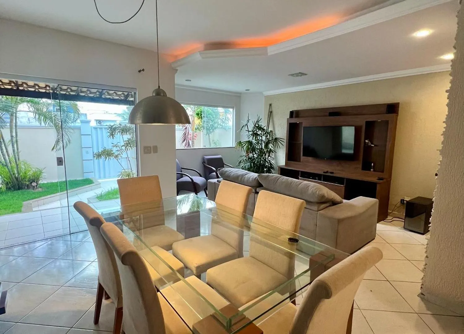 Casa de Férias Casa Com Piscina, Churrasqueira E Ar Condicionado Em Condominio Cabo Frio