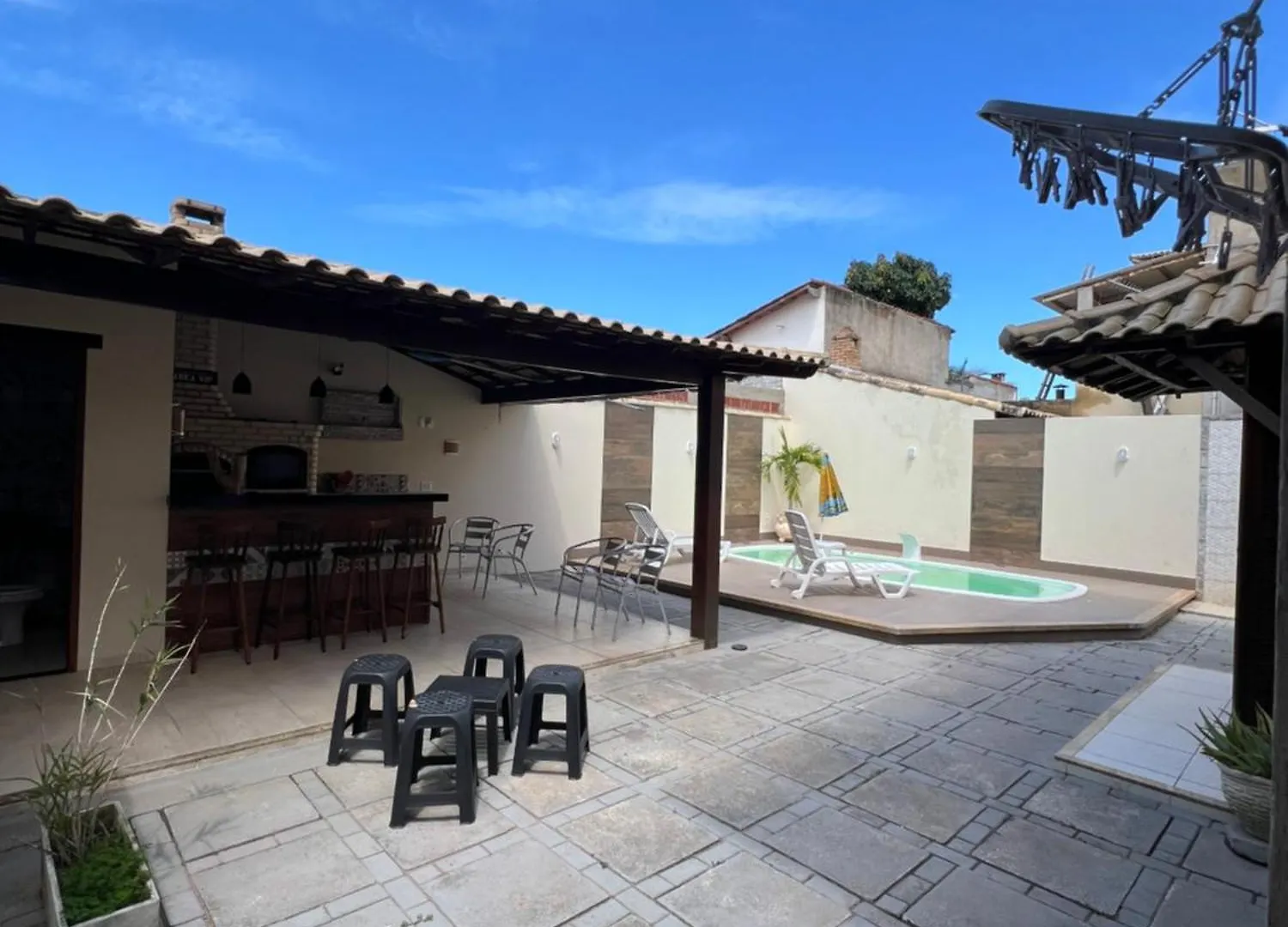Casa Com Piscina, Churrasqueira E Ar Condicionado Em Condominio Cabo Frio Casa de Férias